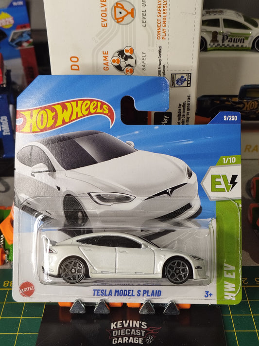 TESLA MODEL S PLAID NR9/250 2025