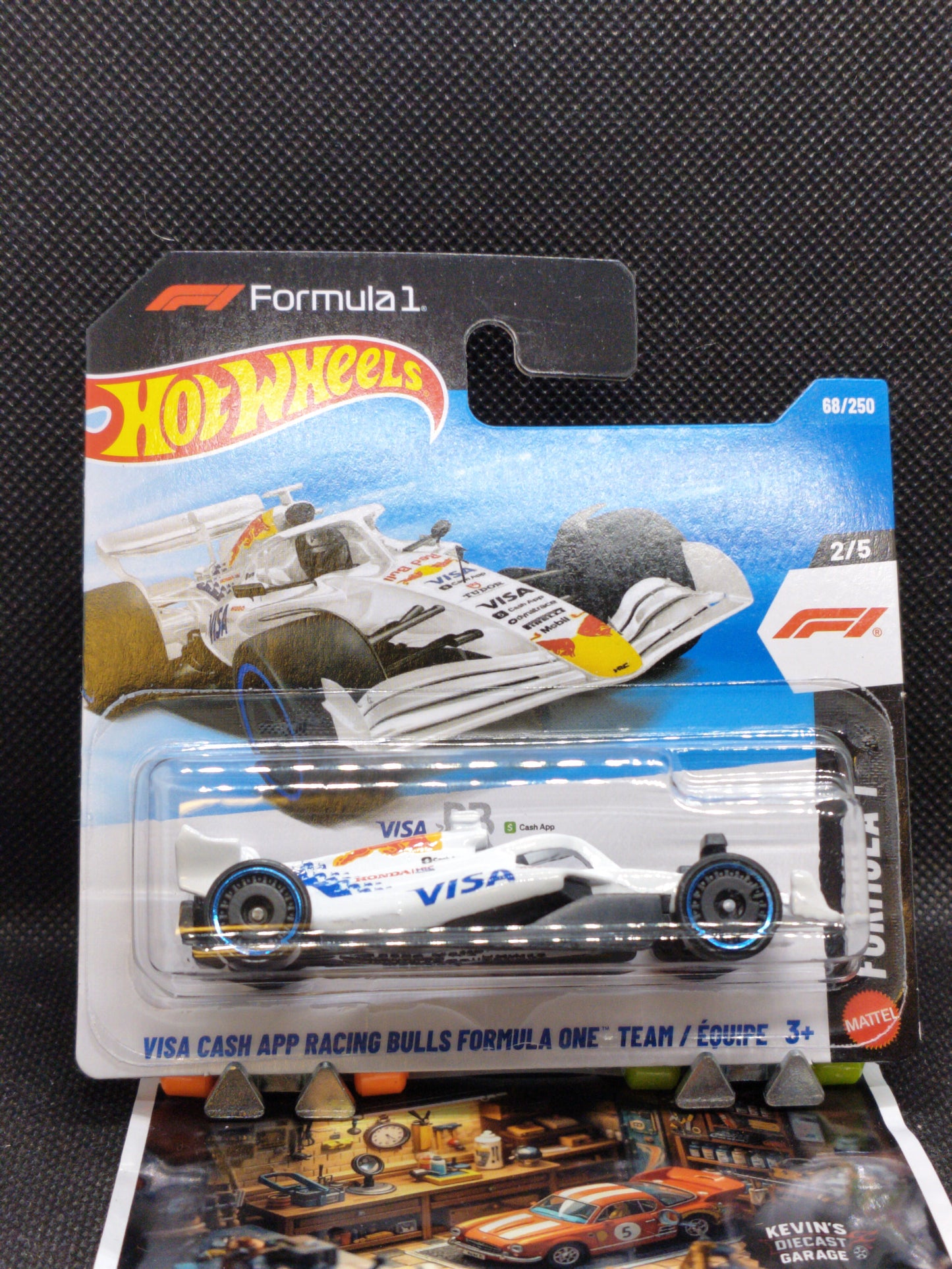 VISA CASH APP RACING BULLS FORMULA ONE™ TEAM NR68/250 2026