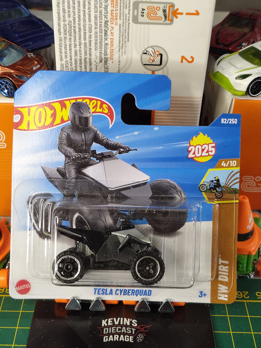 TESLA CYBERQUAD NR82/250 2025