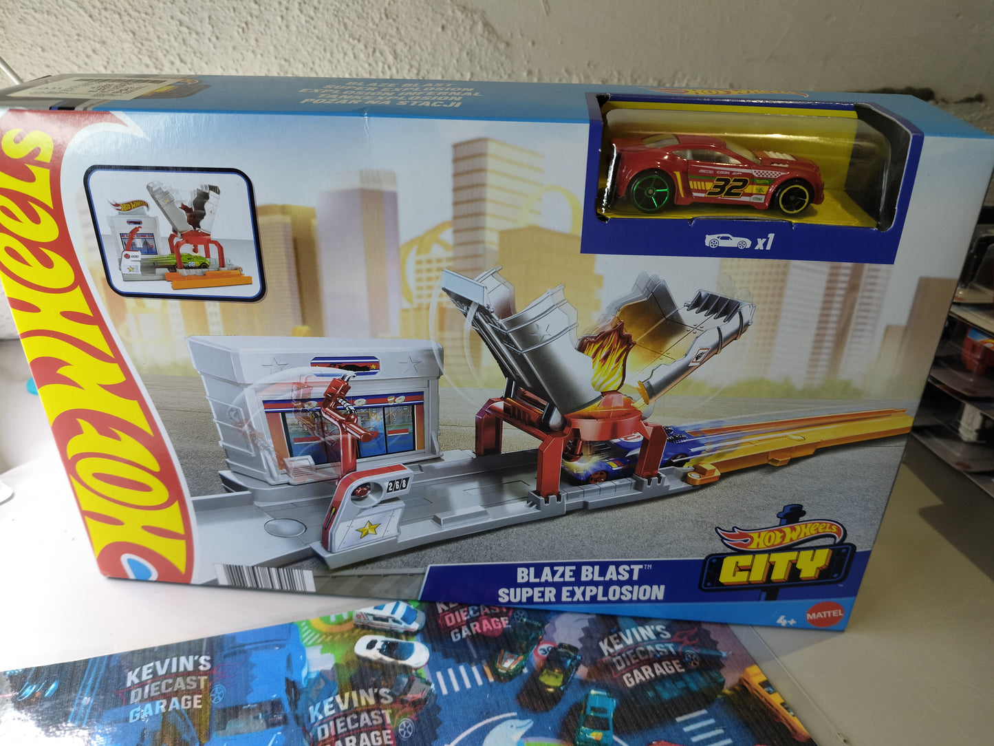 HW CITY BLAZE BLAST™ SUPER EXPLOSION