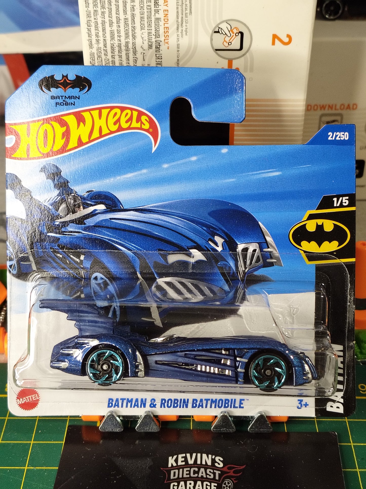 BATMAN & ROBIN BATMOBILE™ NR2/250 2025