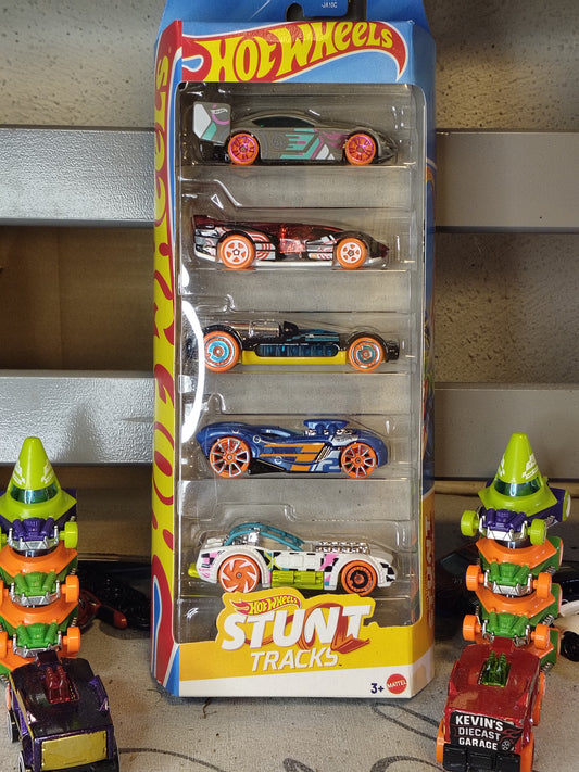 STUNT TRACKS™ 5-PACK 2026